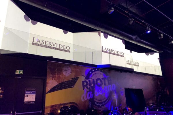 Convention_-_laservideo_-2.jpg