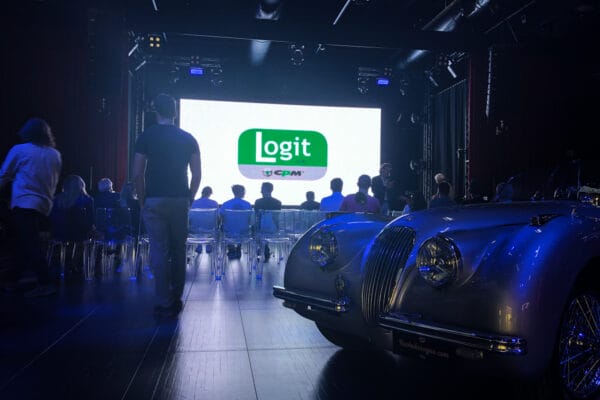 Meeting_-_its_maker-12.jpg