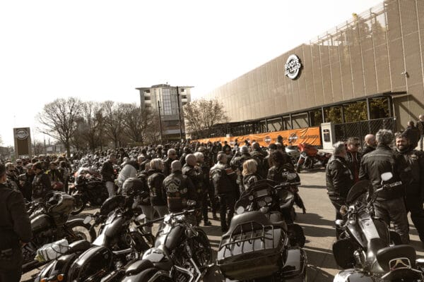 Rompighiaccio_Harley_Davidson_-_arrivo-altre-2.jpg