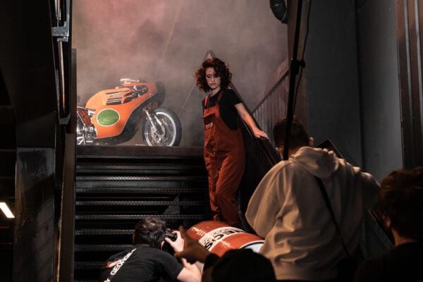 Shooting_video___foto_-_eneos2-3.jpg