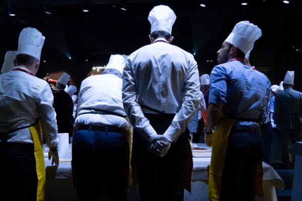 Tour_e_cena_servita_-_zadi-51.jpg